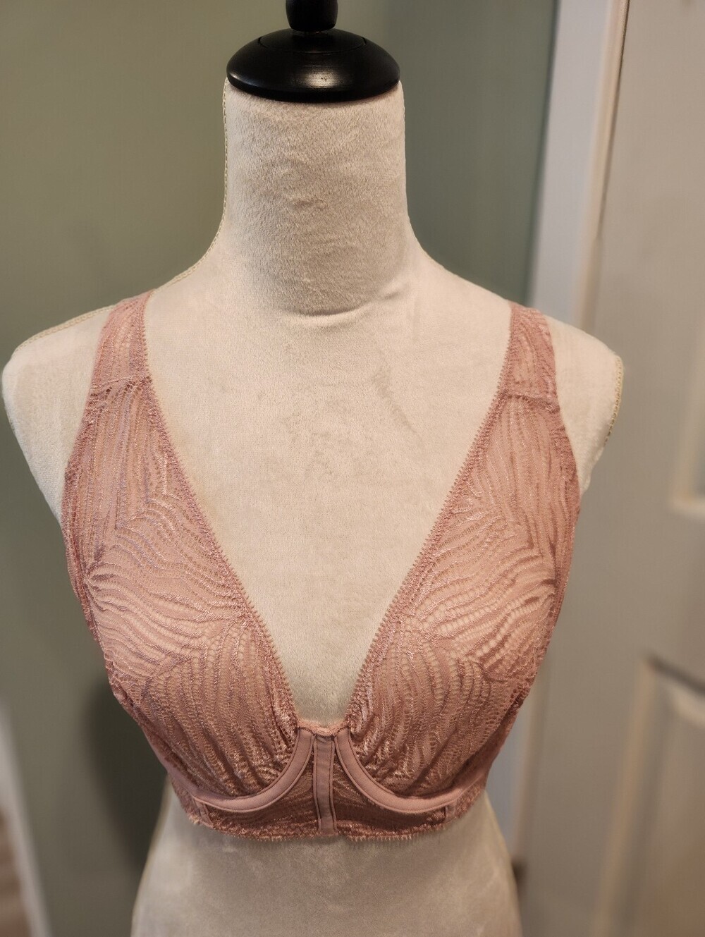 New Victoria's Secret Bra